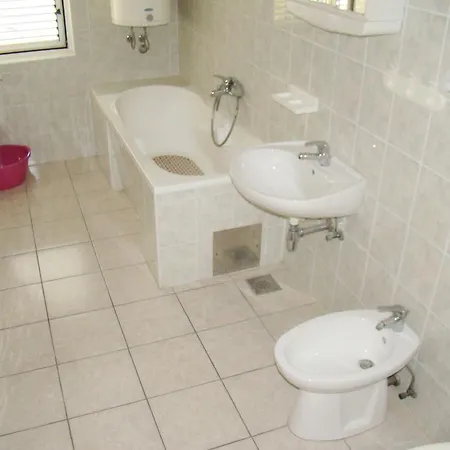 Neda Apartment